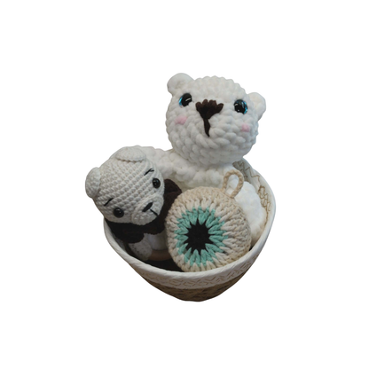Little Love Set – Snow Bear | Χειροποίητο σετ δώρου νεογέννητου με νάνι, κουδουνίστρα & φυλαχτό