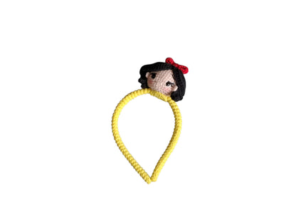 Χειροποίητη Πλεκτή Στέκα Μαλλιών «Little Doll – Red Bow»-Happy Love Creation