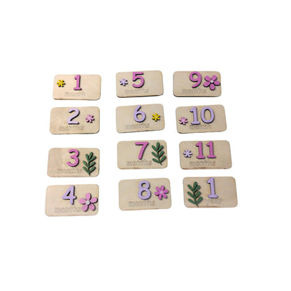 Ξύλινο Milestone Board με Εναλλάξιμες Κάρτες Μηνών – Flowers Collection | 1-11 Μηνών & 1 Έτους | Συσκευασία Δώρου