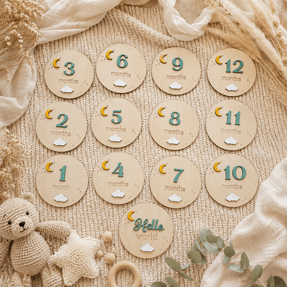 Ξύλινα Milestone Cards Φεγγαράκι & Συννεφάκι – Σετ 13 Καρτών Ορόσημων Μωρού με Συσκευασία Δώρου