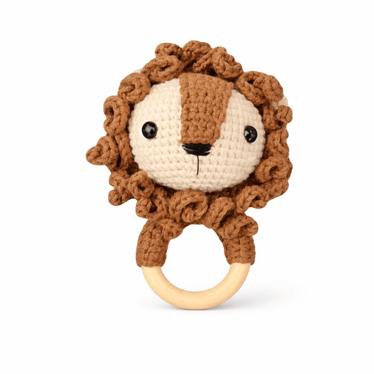 Πλεκτό Μασητικό Λιονταράκι με Ξύλινο Κρίκο | Happy Love Creation